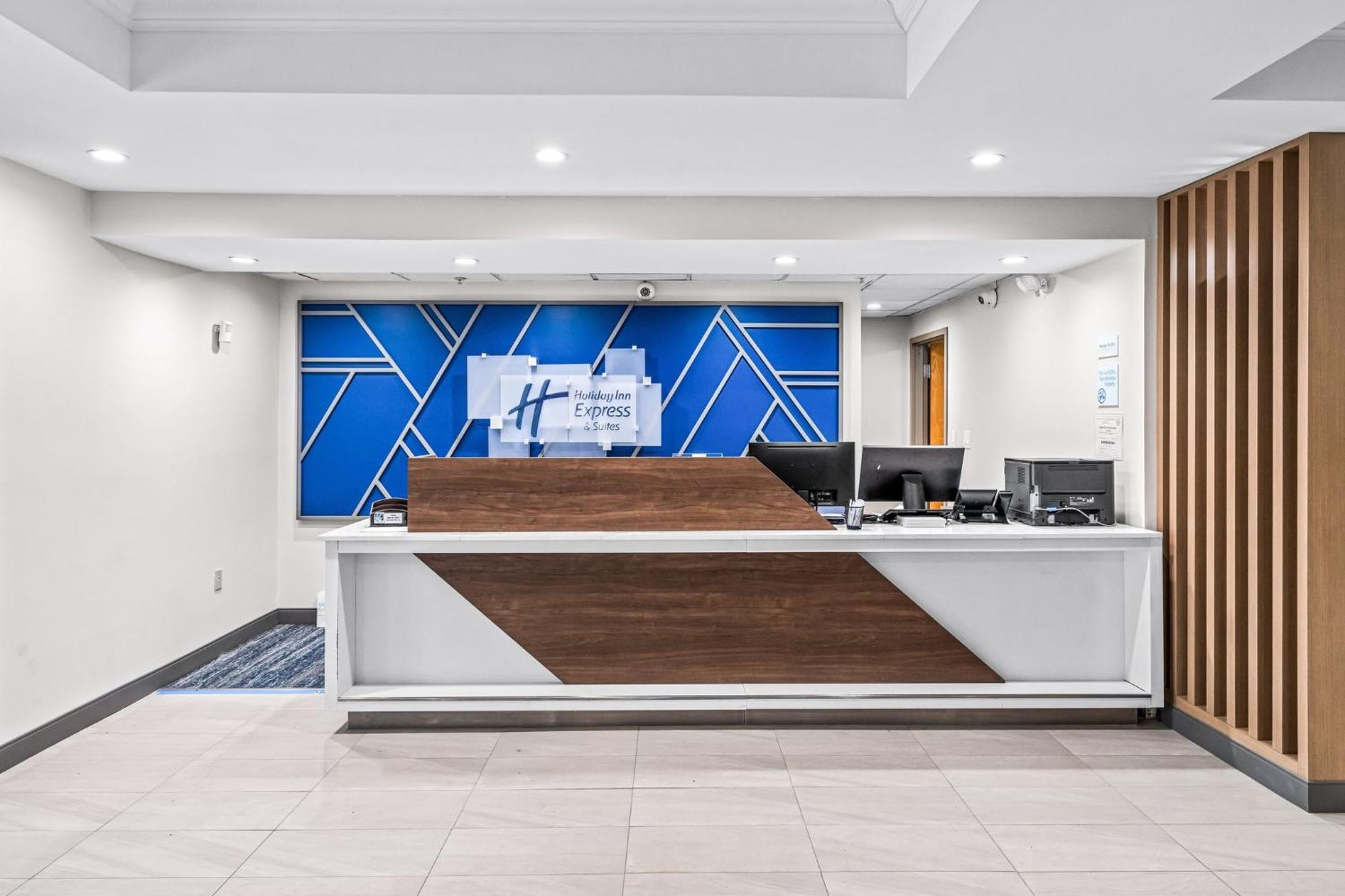 Holiday Inn Express & Suites Carneys Point - Pennsville By Ihg Bagian luar foto