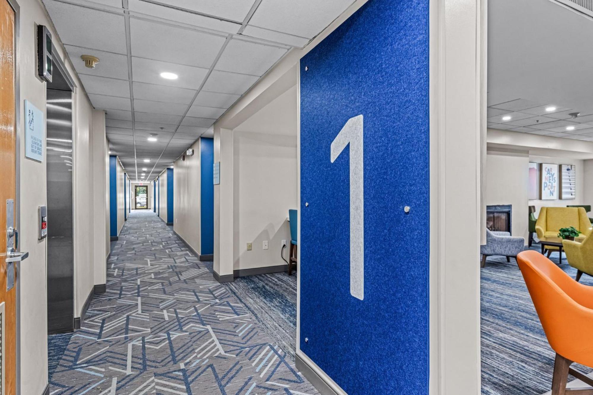 Holiday Inn Express & Suites Carneys Point - Pennsville By Ihg Bagian luar foto